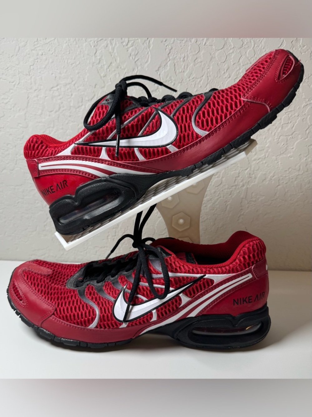 Nike Air Max Sneakers Red Black White Mens Size 11 Worn Once Excellent Condition
